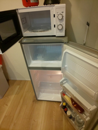 値下げします！！バラ売り対応可能！お部屋の家具家電を丸ごとお譲りします！