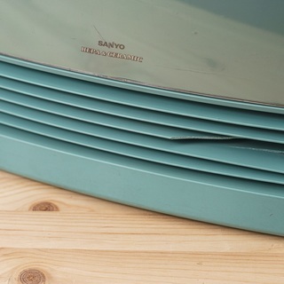 サンヨー　空気清浄セラミックファンヒーター　2002年製の画像