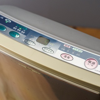 サンヨー　空気清浄セラミックファンヒーター　2002年製の画像