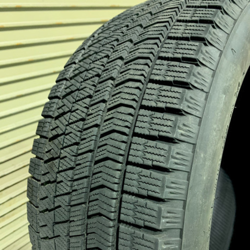 ブリジストン ブリザックvrx2 スタッドレスタイヤ4本セット‼︎ 2018年製！