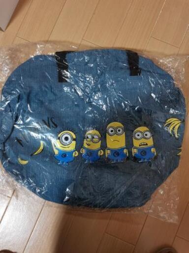 ミニオンズ　旅行バッグ　新品