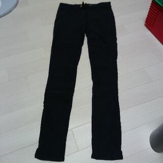 女の子  ジーンズ 脚長効果抜群の画像