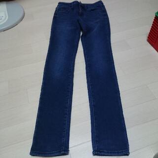 女の子  ジーンズ 脚長効果抜群の画像