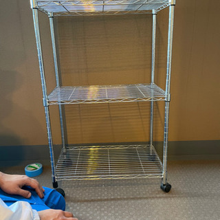 【無料】3段スチールラック(キャスターつき)の画像