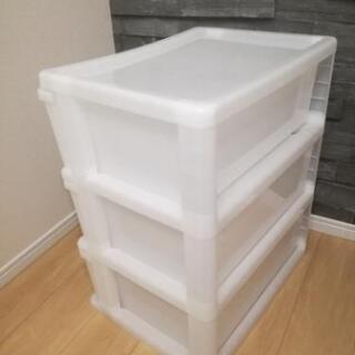 衣装ケースの画像