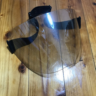 ヘルメットシールド