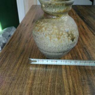 小さい花瓶の画像