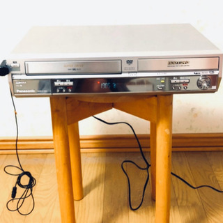 VHSビデオ、DVDプレーヤー