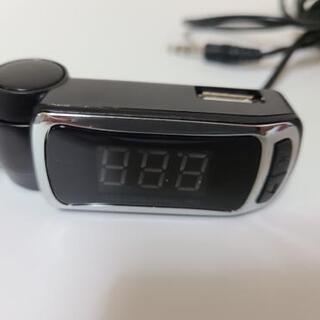 【激安・美品】FMトランスミッター　USBポート付き　シンプルの画像