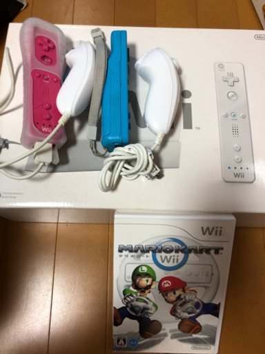 wii 本体、リモコン、マリオカート