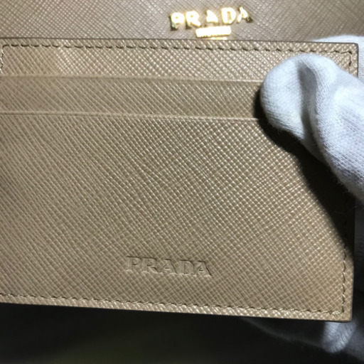 プラダ　サフィアーノ　長財布　未使用品