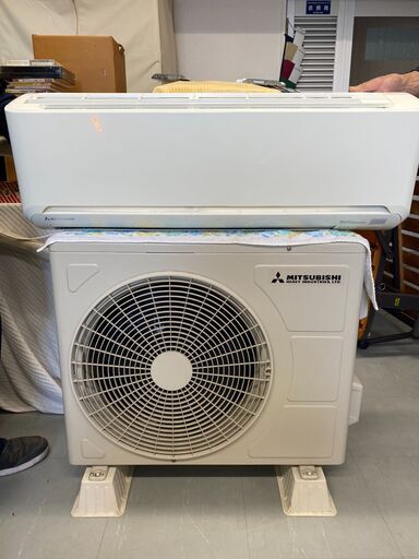 中古　２０１４年製　三菱　ビーバーエアコン　６畳用