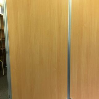木目調ローパーテーション7枚＋安定脚15個付属で1万円！オフィス...