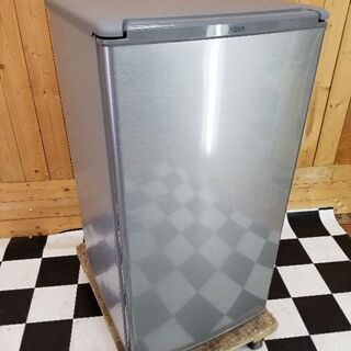 AQUA アクア 1ドア 直冷式冷蔵庫 AQR-8G(S) 75L 静音化設計 高さ調整棚 クリアトレイ 2019年製