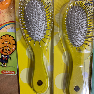 ペット用品　ブラシ　爪切りなどの画像