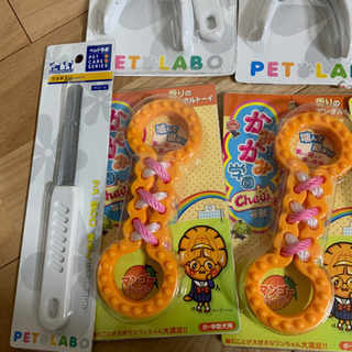 ペット用品　ブラシ　爪切りなどの画像