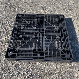 パレット　プラパレ　11サイズ　1100×1100  美品  中古プラパレ　樹脂パレの画像