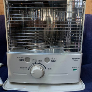 石油ストーブ　白