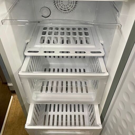 展示未使用品【 三ツ星貿易 】エクセレンス 114L 1ドア ホームフリーザー 冷凍庫 面倒な霜取り必要なし自動霜取り機能付 シルバー MA-6120FF