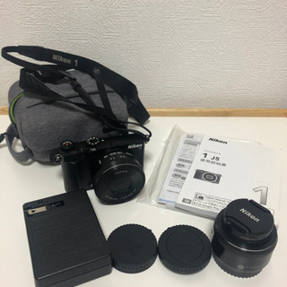 Nikon ミラーレス一眼J5 カメラ本体とズームレンズ