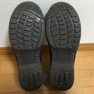 ミドリ安全靴の画像