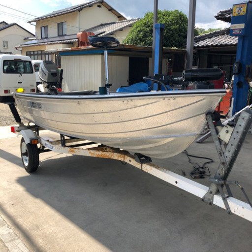 【中古】ノーティダック 12ft Vハル 船体のみ フルデッキ 書類あり