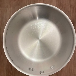 AKAO(業務用)DONシリーズアルミフライパン24cm【お譲り先決定】の画像