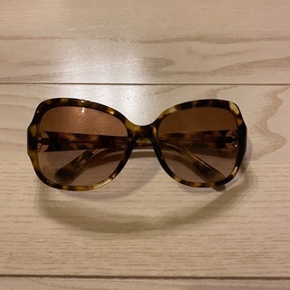 トリーバーチ　サングラス　ポーチ付の画像