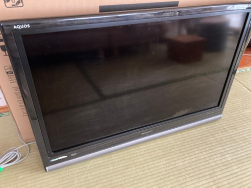 【受け渡し者決定】SHARP AQUOS LC-37DS3 2007年製　中古売ります