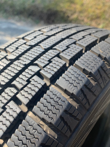 スタッドレスタイヤ　４本セット　155/65R13 【取引中】