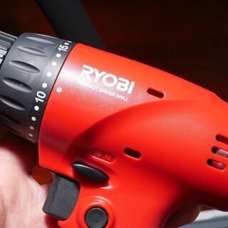 RYOBI製電動ドリル・ドライバーセットの画像