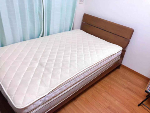 ニトリ　ゼミダブル　ベッド＋マットレス