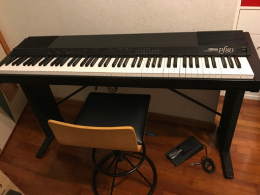 電子ピアノ