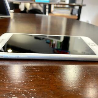 【決まりました】iphone8 plus 本体 256GB 送料込み simフリー 送料無料！の画像