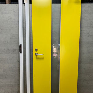 コマニー　室内ドア　W800×D40×H2040mm 建具　イエローの画像