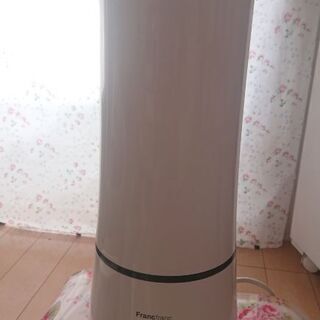 【お渡しの話中】フランフラン  加湿器  2017年製  滑り止めあり