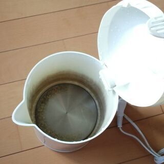 電気ケトルの画像