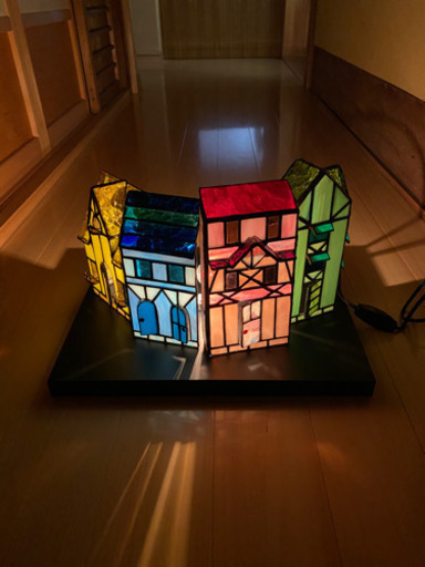 ステンドグラス　家ライト