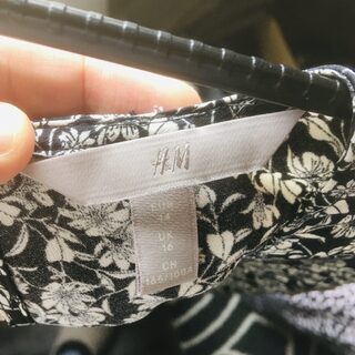 H & M Dress の画像