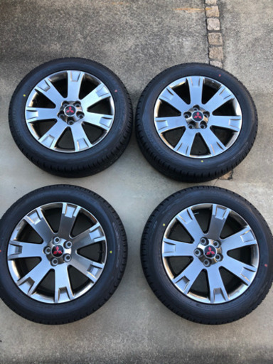 【美品】デリカ Ｄ5 シャモニー　ジャスパー限定ホイールと新品タイヤ