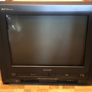 テレビ + ビデオ+ DVD　一体型ブラウン管テレビデオ
