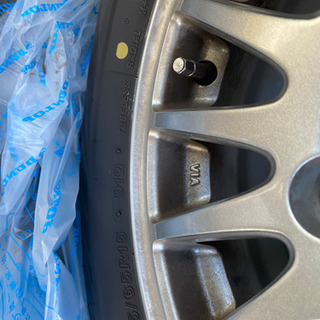 ステップワゴン ブリザック スタッドレスタイヤの画像