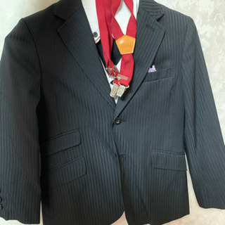 子供用スーツ　130㌢の画像