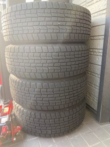 スタッドレスセット　グッドイヤーアイスナビ205／65R 16