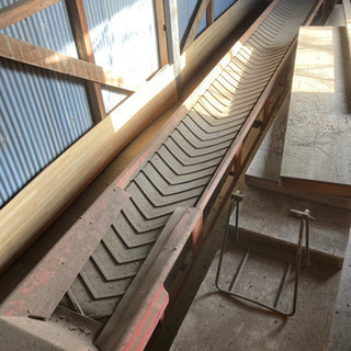 ベルトコンベア　運搬の画像