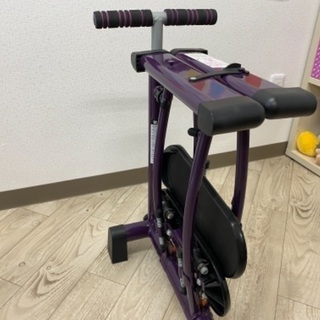 レッグマジック（太ももの内側を鍛えるトレーニングマシーンです）