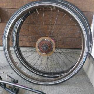 Fujiロードバイク タイヤ フレームの画像