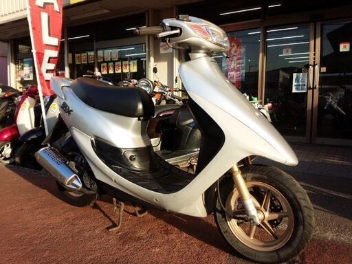 NO.3613　ライブディオＺＸ （ＤＩＯ） ２スト　シャッターキー付き後期モデル　ハネ付き　ディスクブレーキ　キャストホイール　シルバー　☆彡