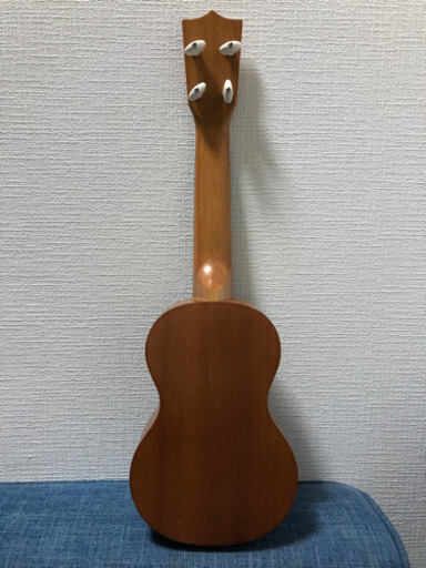 Famous ウクレレ　