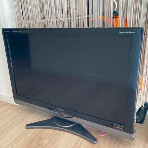 ⭐️シャープ製AQUOS 亀山モデル32型と台のセット⭐️